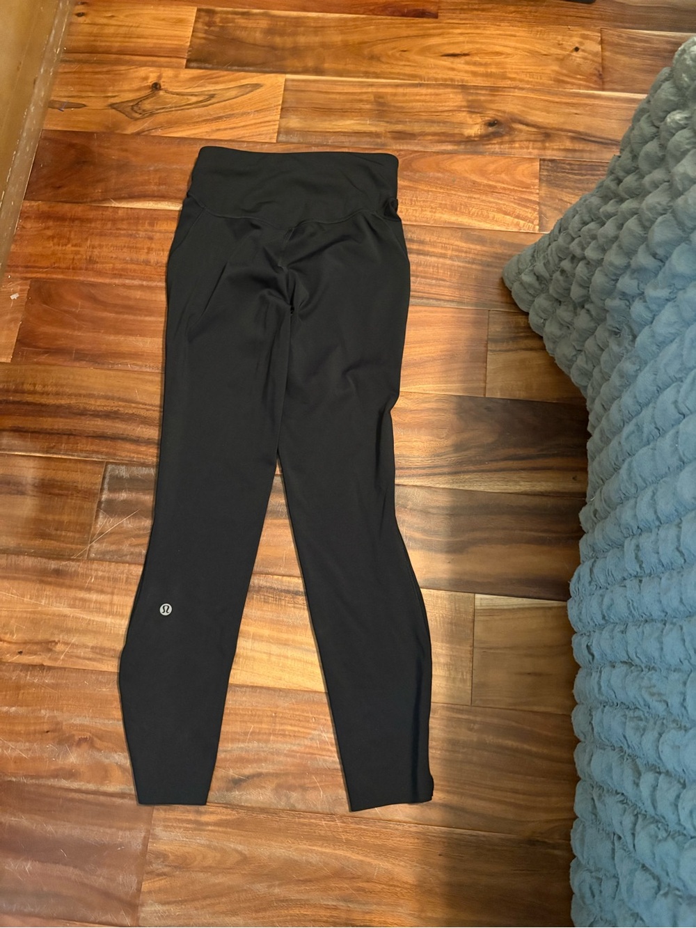 Lululemon Black High Rise Leggings Size 4 Yoga Running Workout Athleisure (1256)